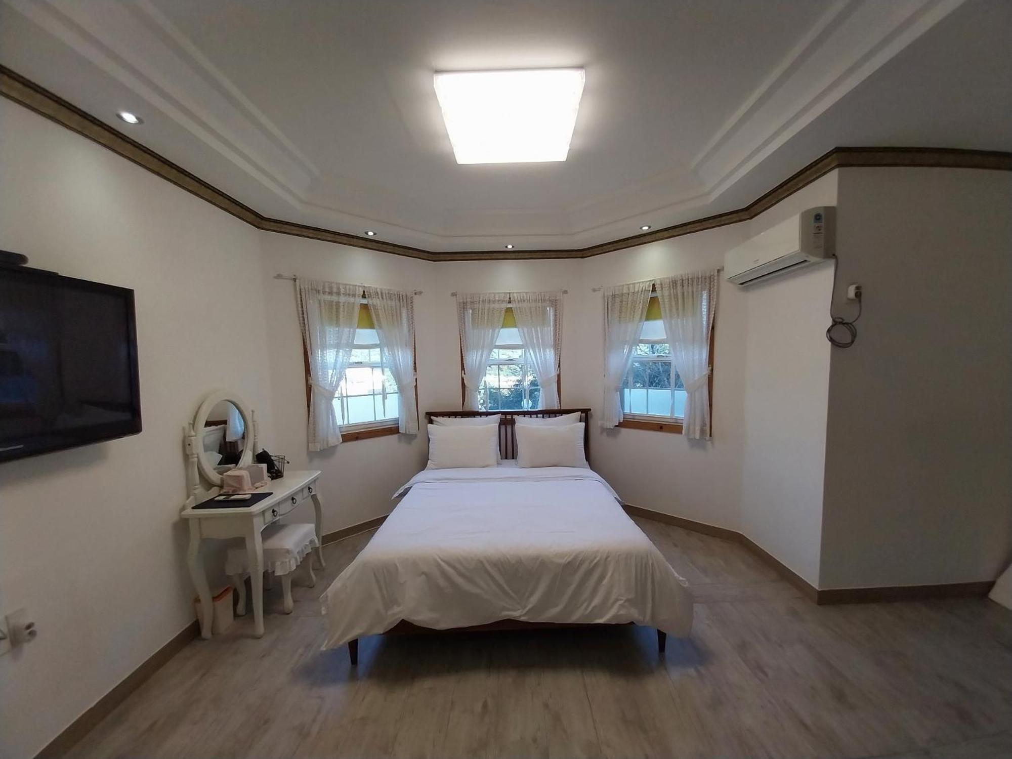 Another World Pension Gyeongju Exterior foto
