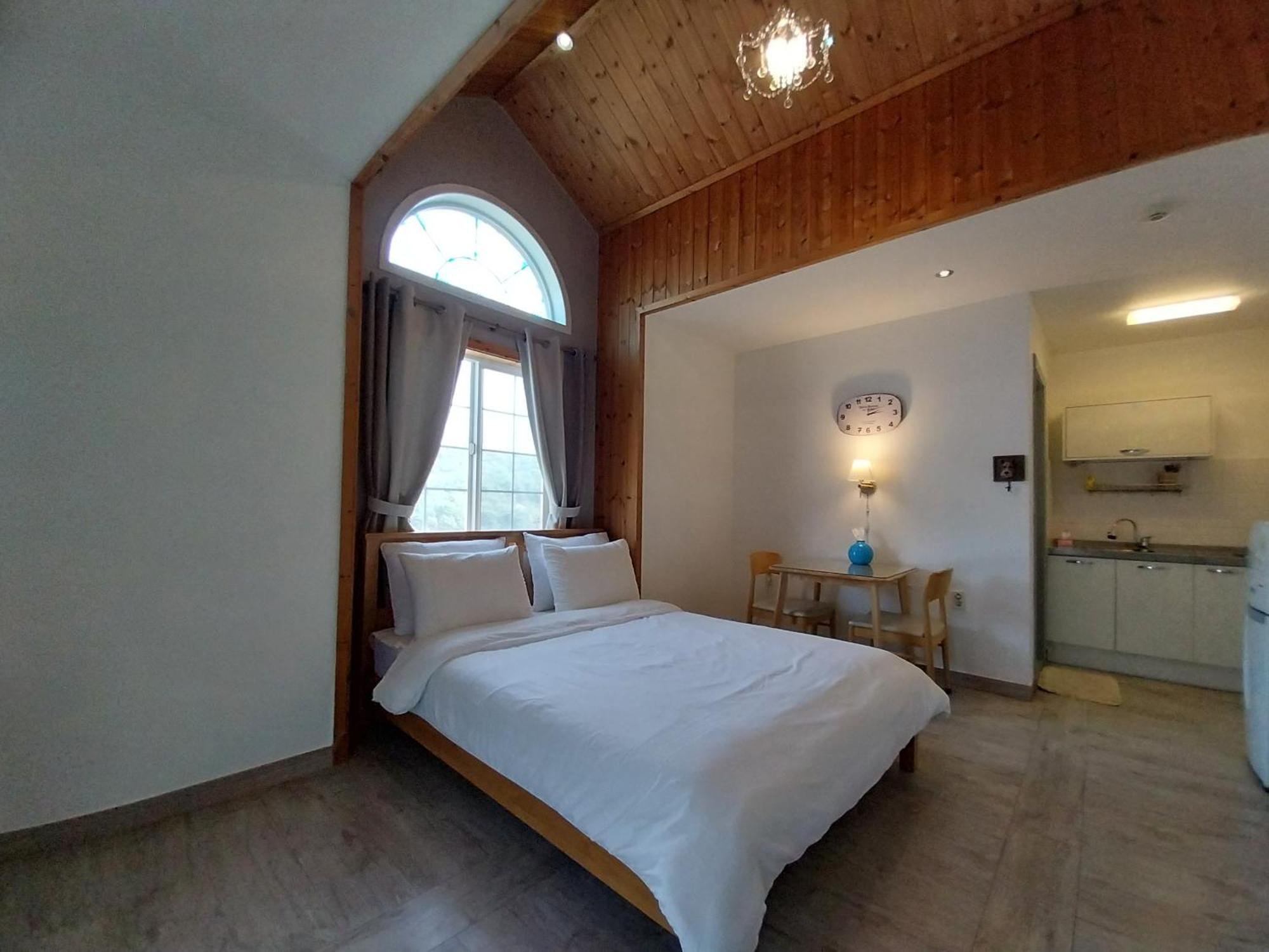 Another World Pension Gyeongju Exterior foto